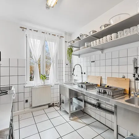 Zf02 Monteurzimmer - Platz Fuer Bis Zu 20 Personen Im Haus - Mehr Und Verfuegbar Ls-crewcomfort * Στουτγκάρδη