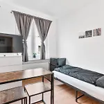 Ostello Zf02 Monteurzimmer - Platz Fuer Bis Zu 20 Personen Im Haus - Mehr Und Verfuegbar Ls-crewcomfort